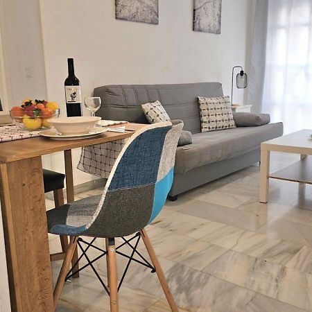 Ideal Holiday Apartment One Bedroom City Center マラガ エクステリア 写真