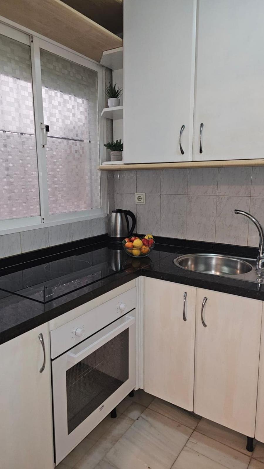 Ideal Holiday Apartment One Bedroom City Center マラガ エクステリア 写真