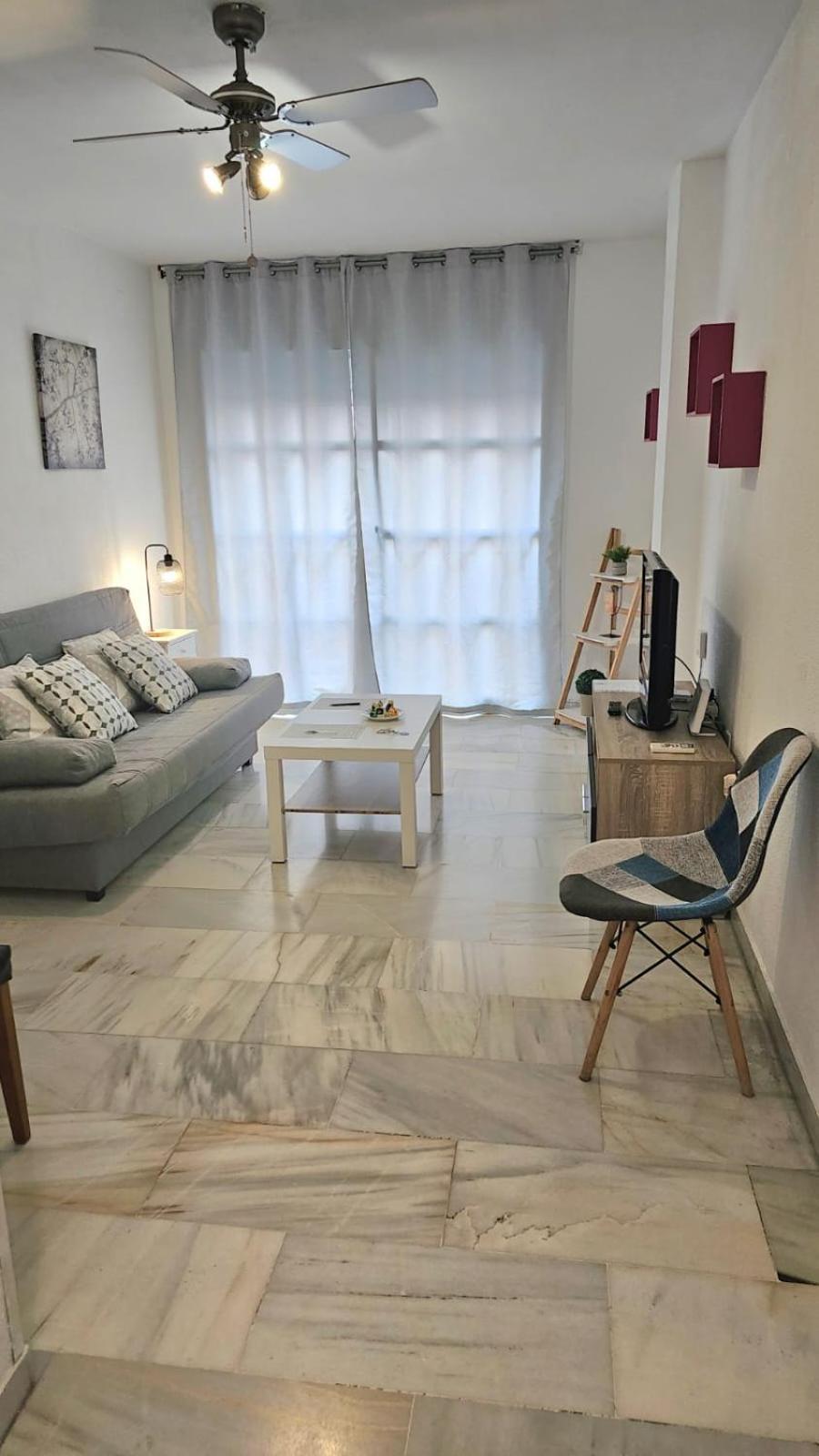 Ideal Holiday Apartment One Bedroom City Center マラガ エクステリア 写真