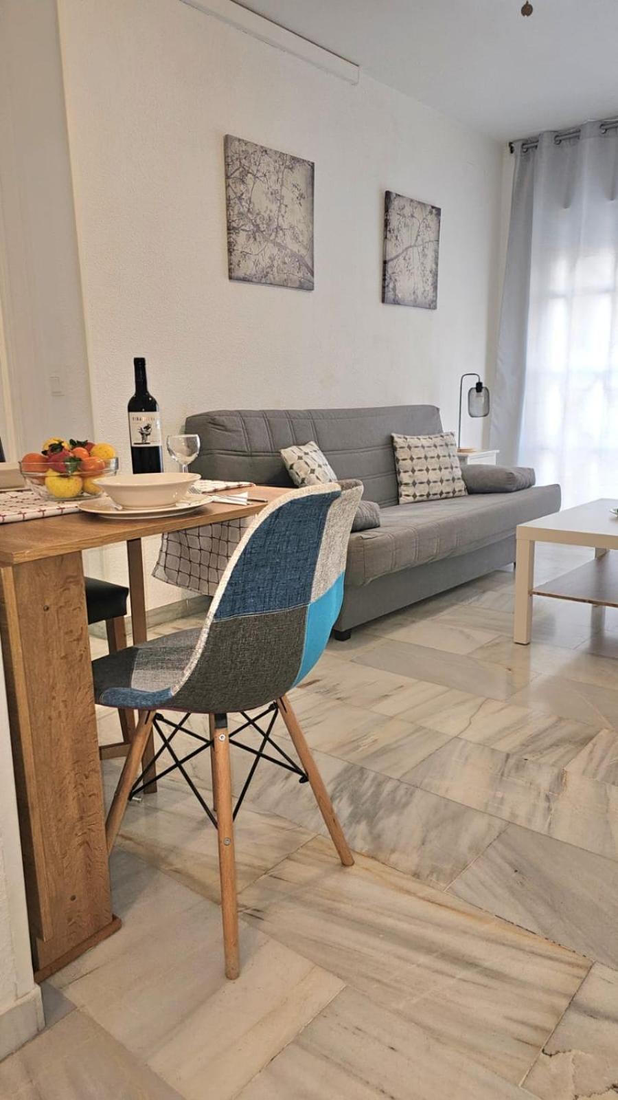 Ideal Holiday Apartment One Bedroom City Center マラガ エクステリア 写真