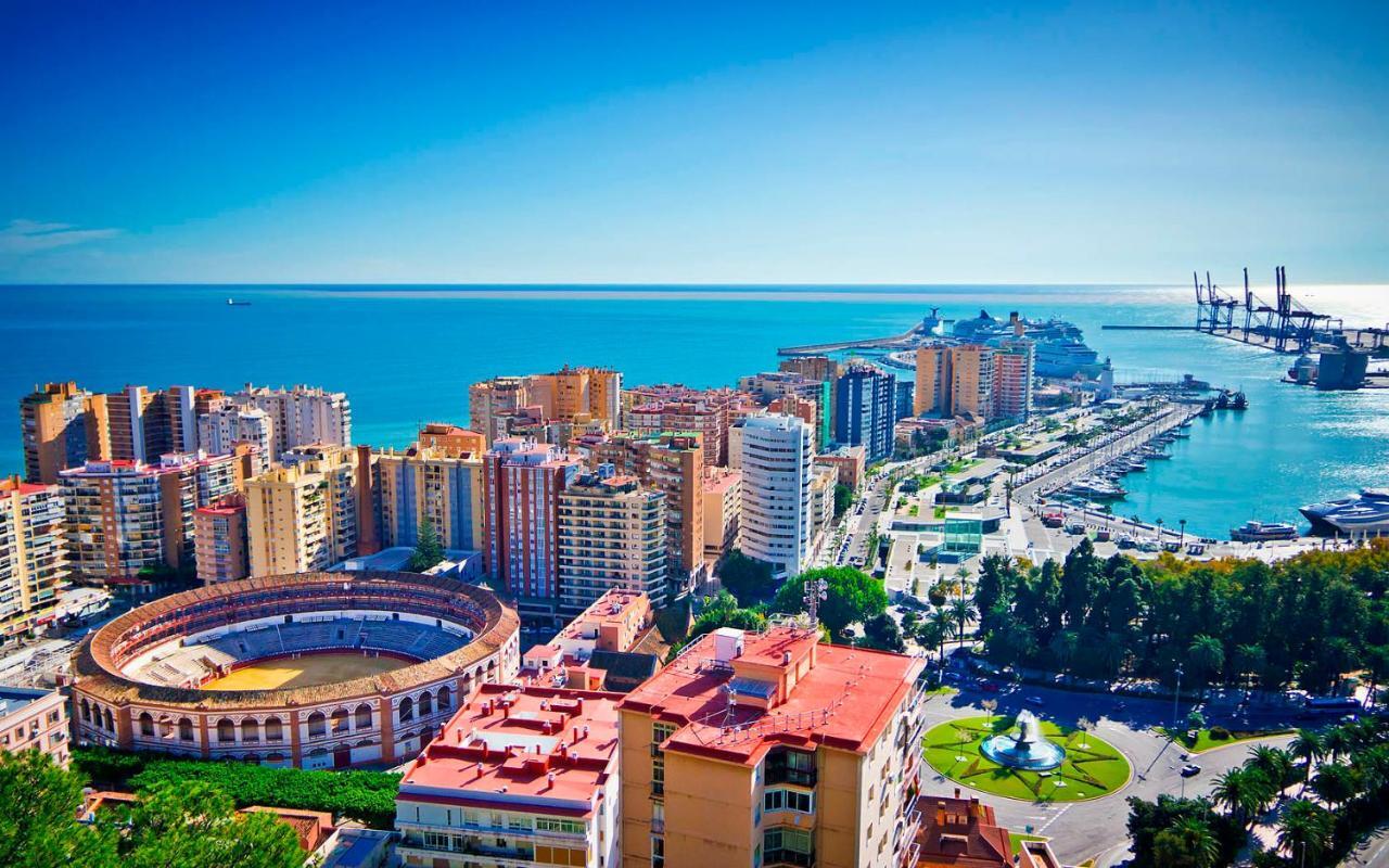 Ideal Holiday Apartment One Bedroom City Center マラガ エクステリア 写真